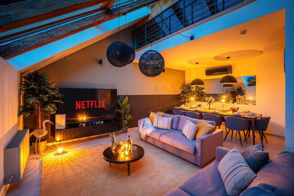 Ac Old Town Grand Luxury&family Loft Appartamento *